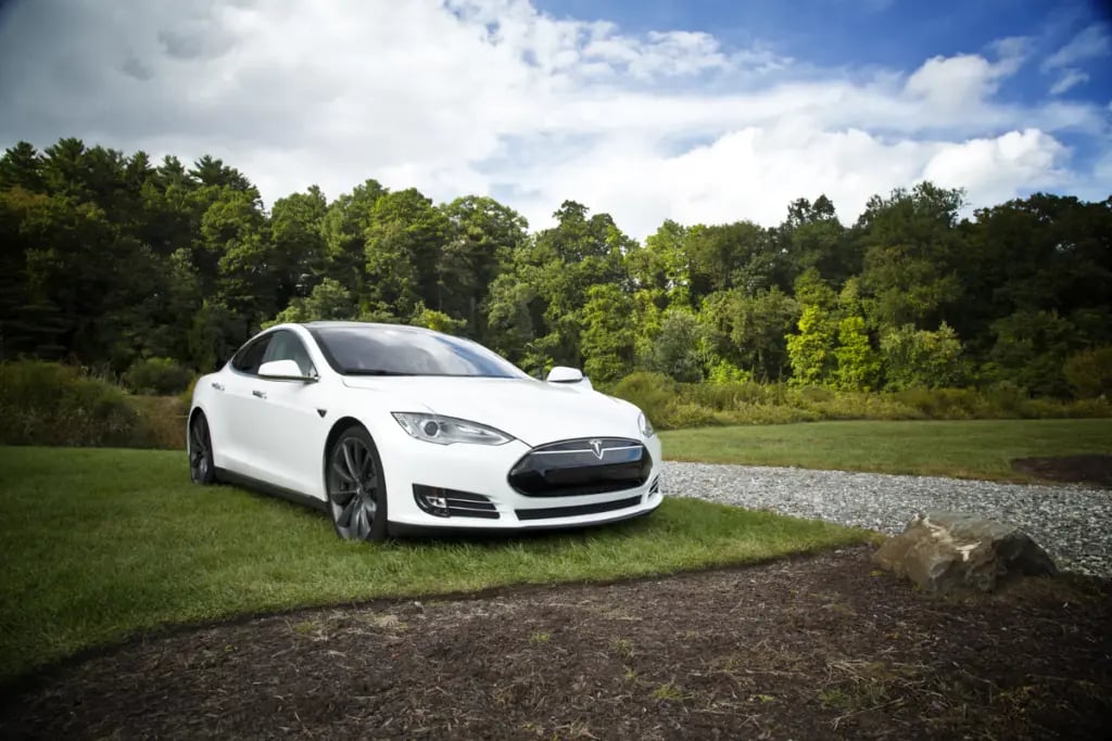 3-7-Pillars-Shaping-Teslas-Corporate-Culture