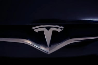 header-7-Pillars-Shaping-Teslas-Corporate-Culture
