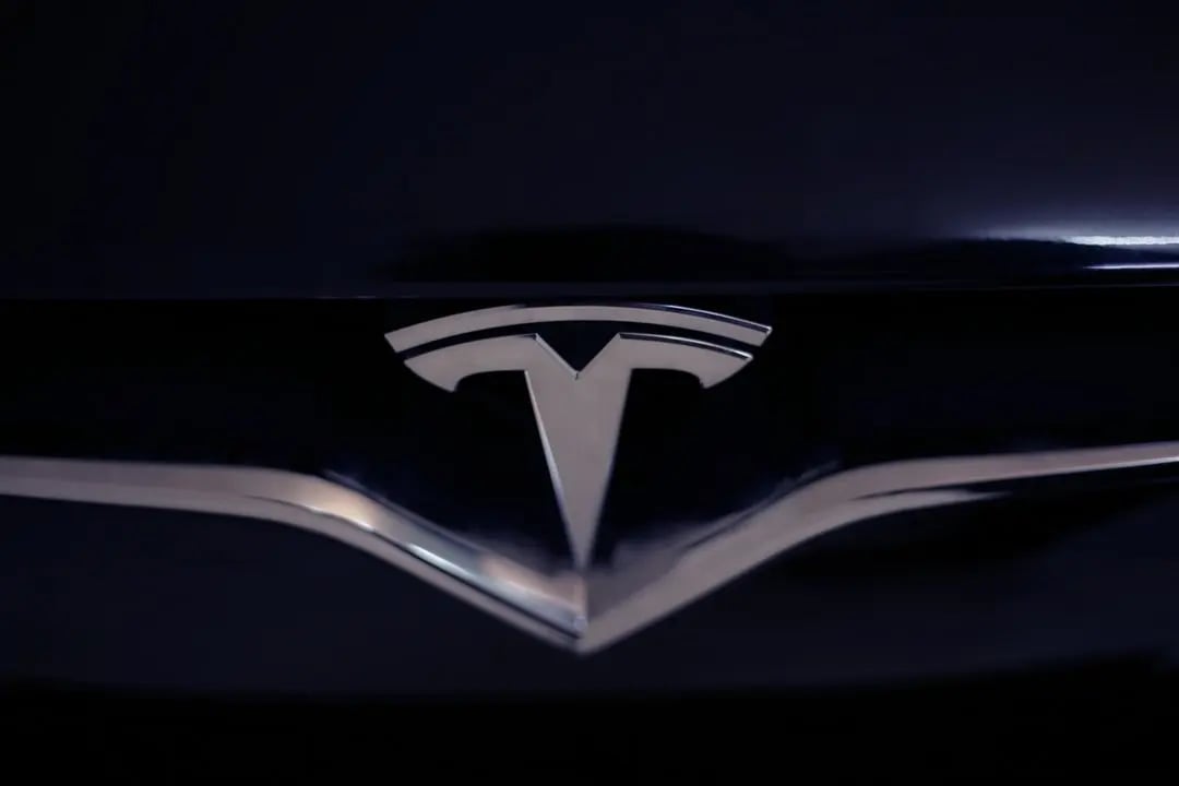 Featured image: 7 Pillars Shaping Tesla's Corporate Culture